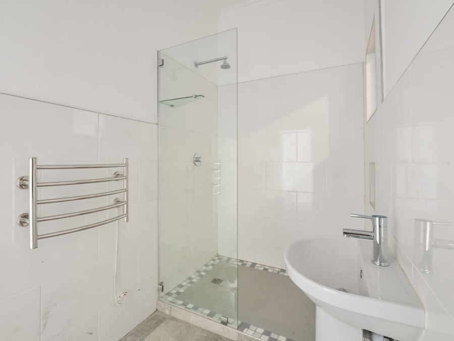 5 Bedroom Property for Sale in Paradise Western Cape